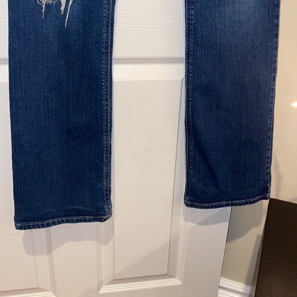 HOLLISTER - Picture 10 of 11